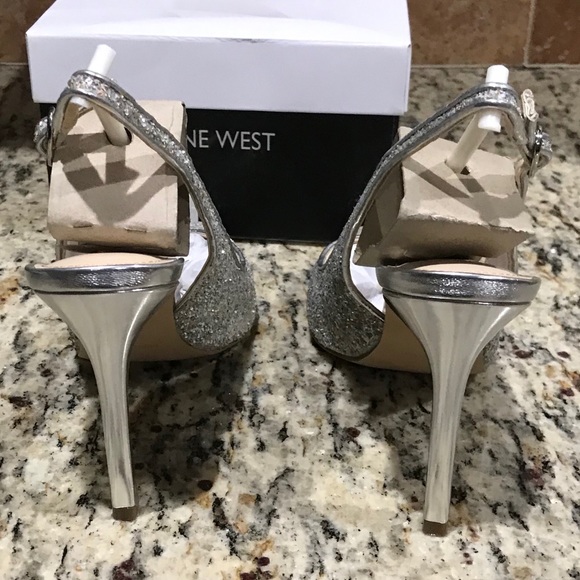 🎉 HP 🎉 Nine West Tina Slingback Pumps - Picture 9 of 14